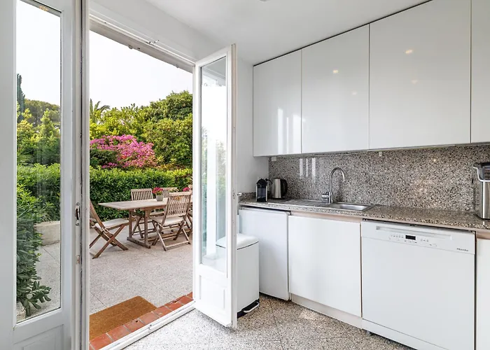 Ocean Breeze Roquebrune-Cap-Martin