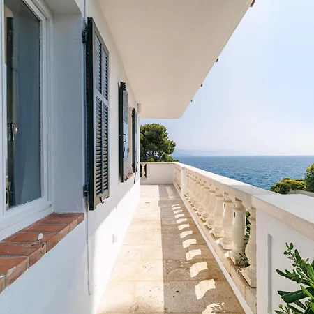 Ocean Breeze Roquebrune-Cap-Martin